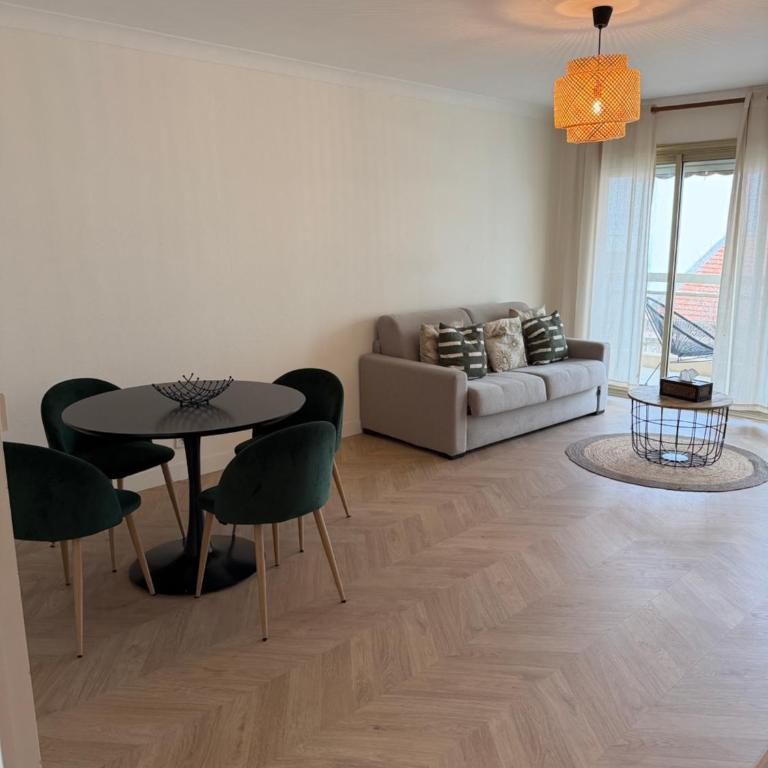 Modern 60m2 apartment with 2 balconies, at 50 meters from sea - Appartement 1 Chambre - 12
