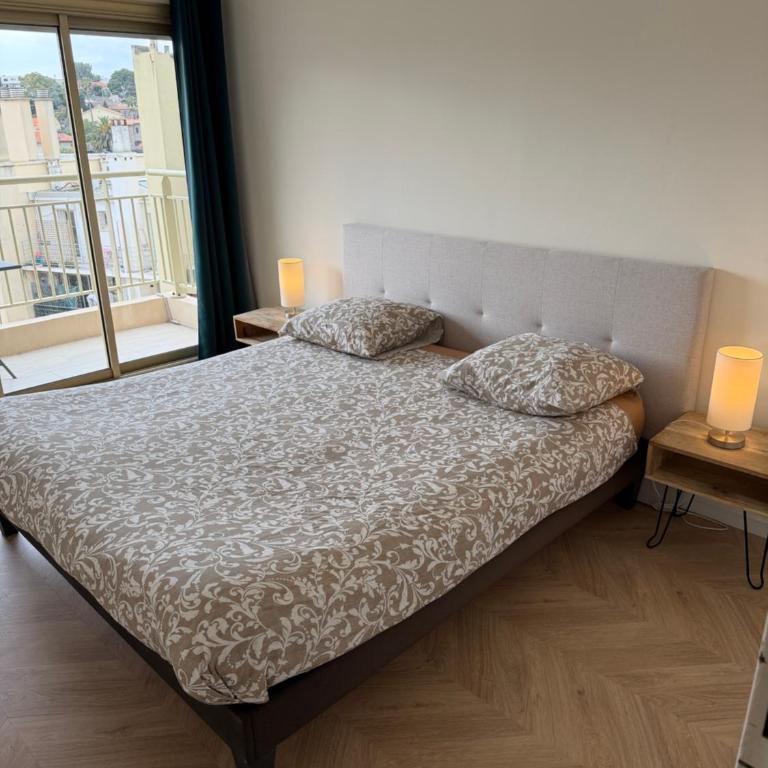 Modern 60m2 apartment with 2 balconies, at 50 meters from sea - Appartement 1 Chambre - 3