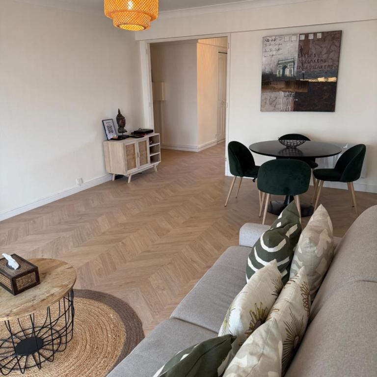 Modern 60m2 apartment with 2 balconies, at 50 meters from sea - Appartement 1 Chambre - 10
