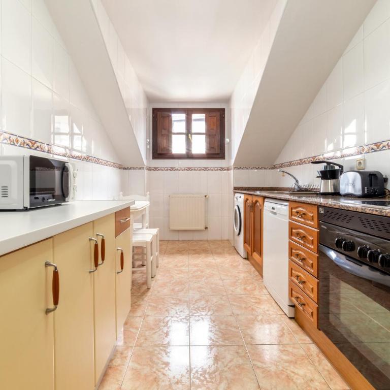 Apartamento Bautista Centro - Three-Bedroom Apartment - 3
