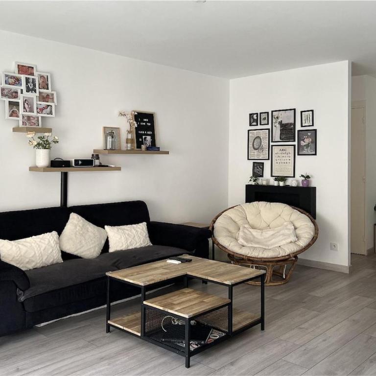 Menton - 4 persons - 10 minutes to beaches - bright apartment - Two-Bedroom Apartment - 6