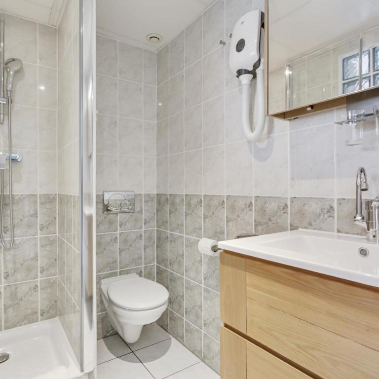 Les Palmiers - Panoramic Superior Double Room - Third Floor - Sea View - 2