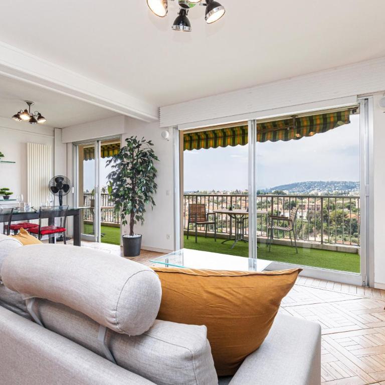 Loft Style 1 Bdr - Panoramic view Swimming Pool & Garage - Appartement 1 Chambre avec Vue sur la Mer et Balcon - 2