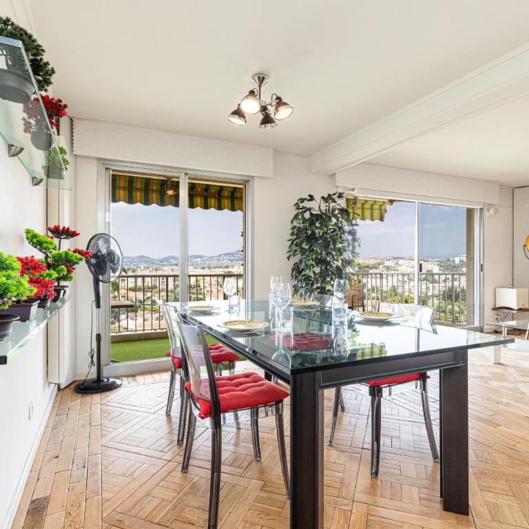 Loft Style 1 Bdr - Panoramic view Swimming Pool & Garage - Appartement 1 Chambre avec Vue sur la Mer et Balcon - 3
