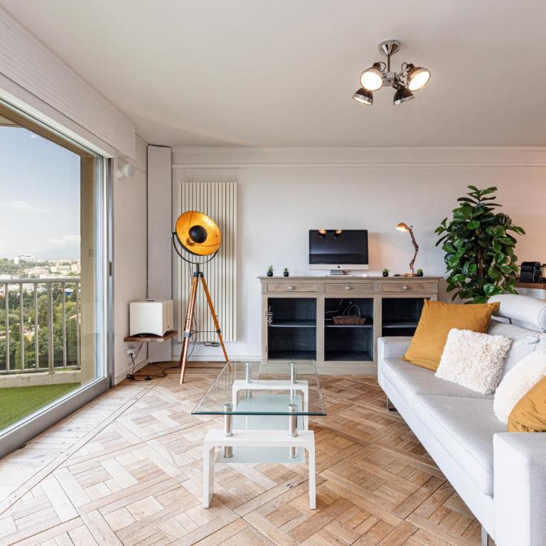 Loft Style 1 Bdr - Panoramic view Swimming Pool & Garage - Appartement 1 Chambre avec Vue sur la Mer et Balcon - 11