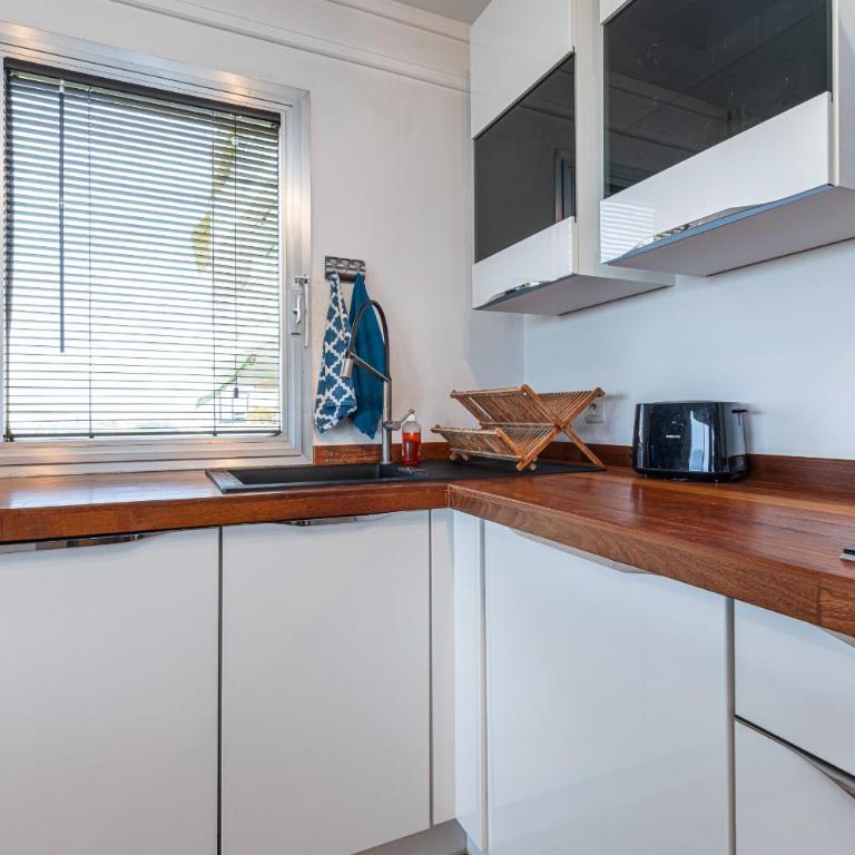 Loft Style 1 Bdr - Panoramic view Swimming Pool & Garage - Appartement 1 Chambre avec Vue sur la Mer et Balcon - 26
