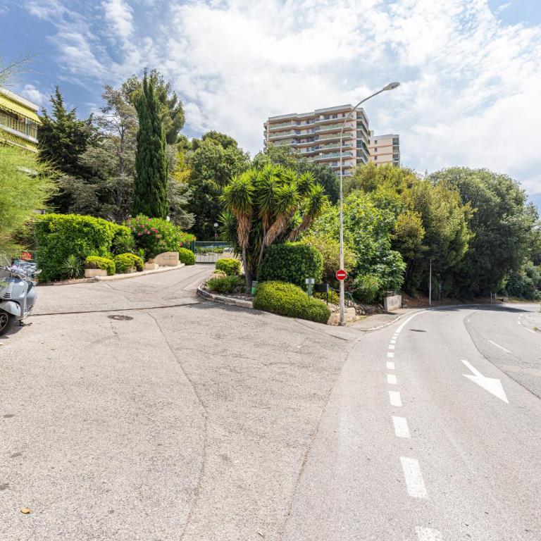 Loft Style 1 Bdr - Panoramic view Swimming Pool & Garage - Appartement 1 Chambre avec Vue sur la Mer et Balcon - 57