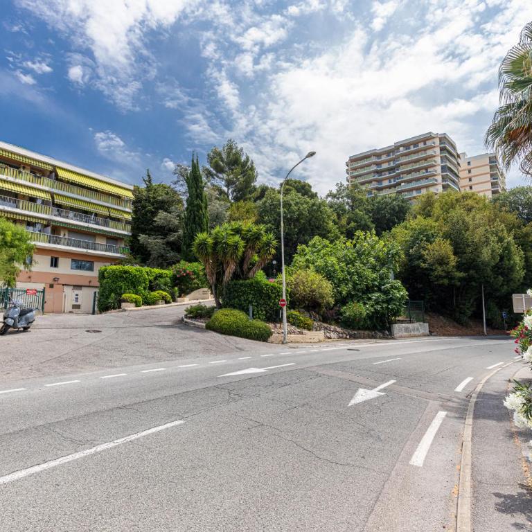Loft Style 1 Bdr - Panoramic view Swimming Pool & Garage - Appartement 1 Chambre avec Vue sur la Mer et Balcon - 58
