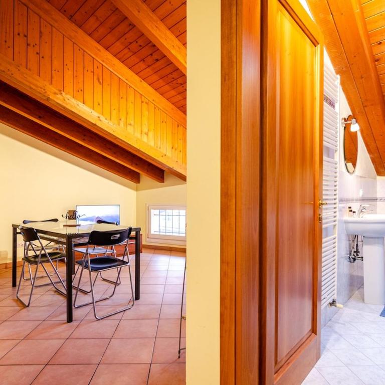 Azzo Gardino Suite - Appartamento con 1 Camera da Letto - 3