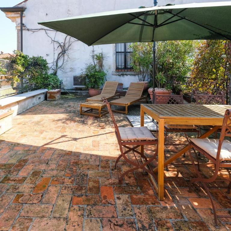 Terrazza Garibaldi by Postcardsfrom - Two-Bedroom Apartment with Terrace - 1