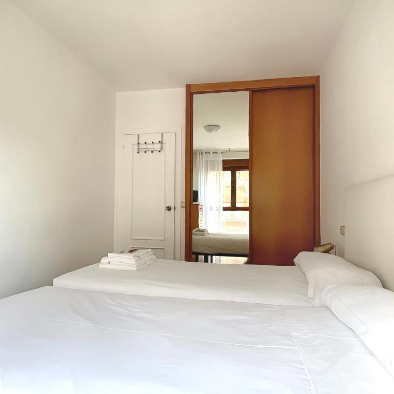 Gestión de Alojamientos Apartments - One-Bedroom Apartment - 28