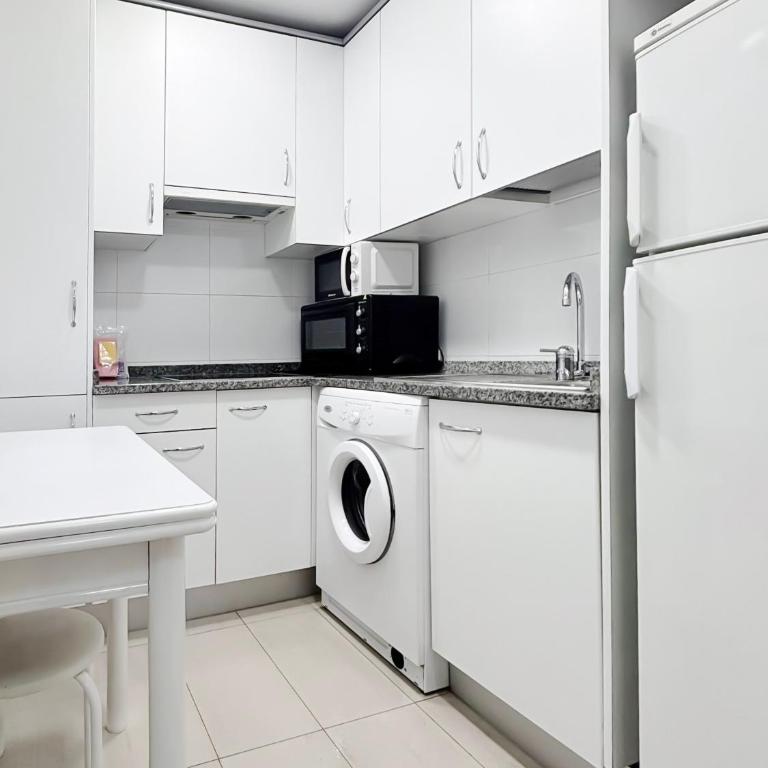 Gestión de Alojamientos Apartments - One-Bedroom Apartment - 40