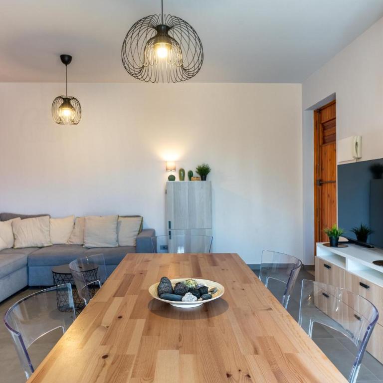 GuestHost - La Romantica - Lovely Apt with Terrace - Appartamento con 2 Camere da Letto - 11