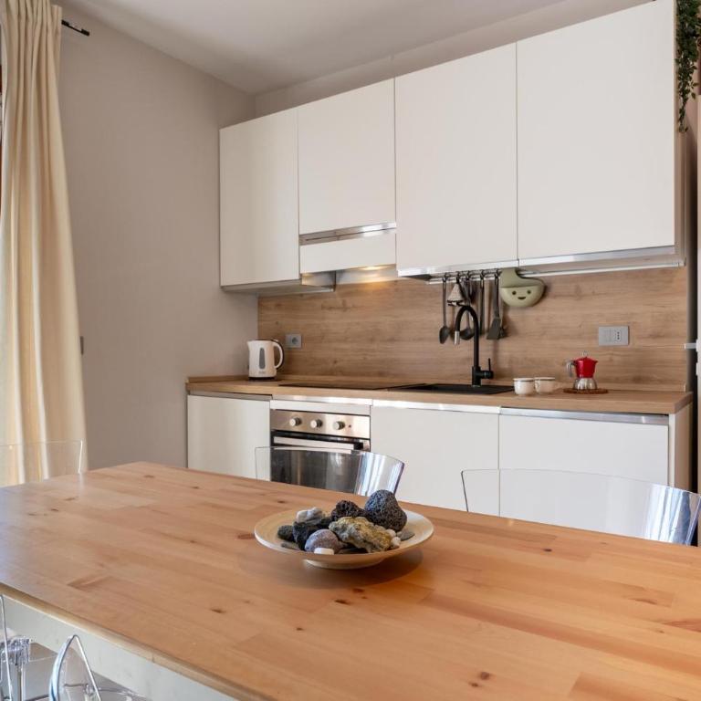 GuestHost - La Romantica - Lovely Apt with Terrace - Appartamento con 2 Camere da Letto - 7