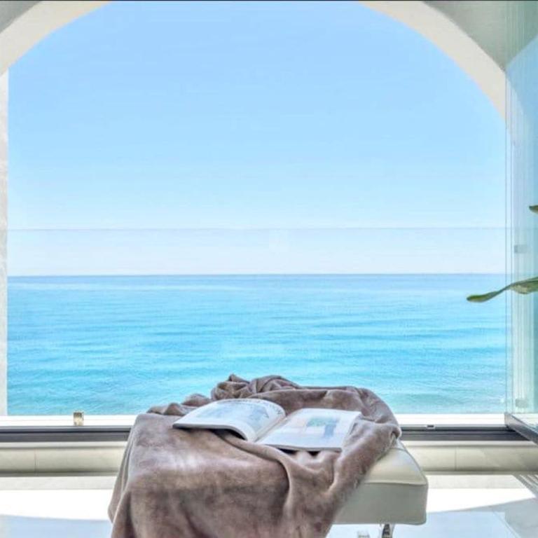 Aguamarina II Frontline Beach, Direct Sea Views - Apartamento de 2 dormitorios - Frente al océano - 2