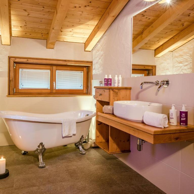 almlust - hotel, apartments, chalets - Deluxe Doppelzimmer mit Balkon - 4