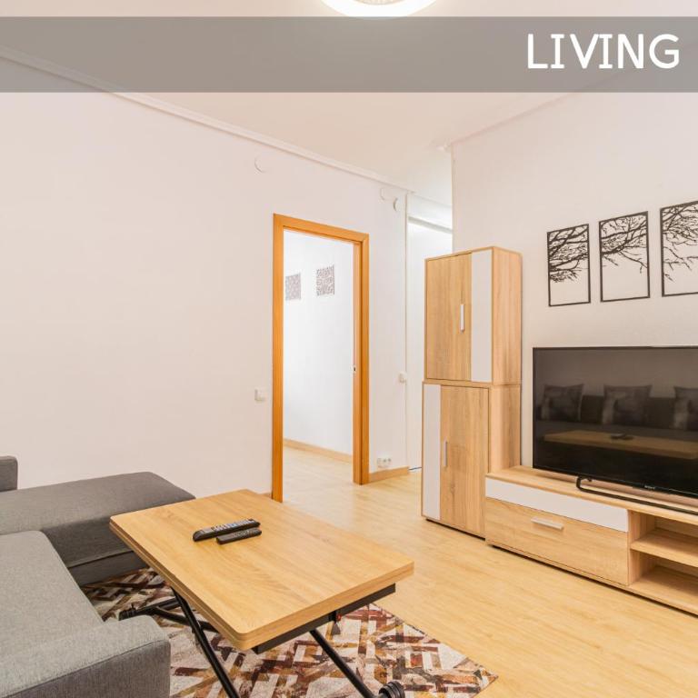 City Stay with 3 Bedrooms - Three-Bedroom Apartment - 6