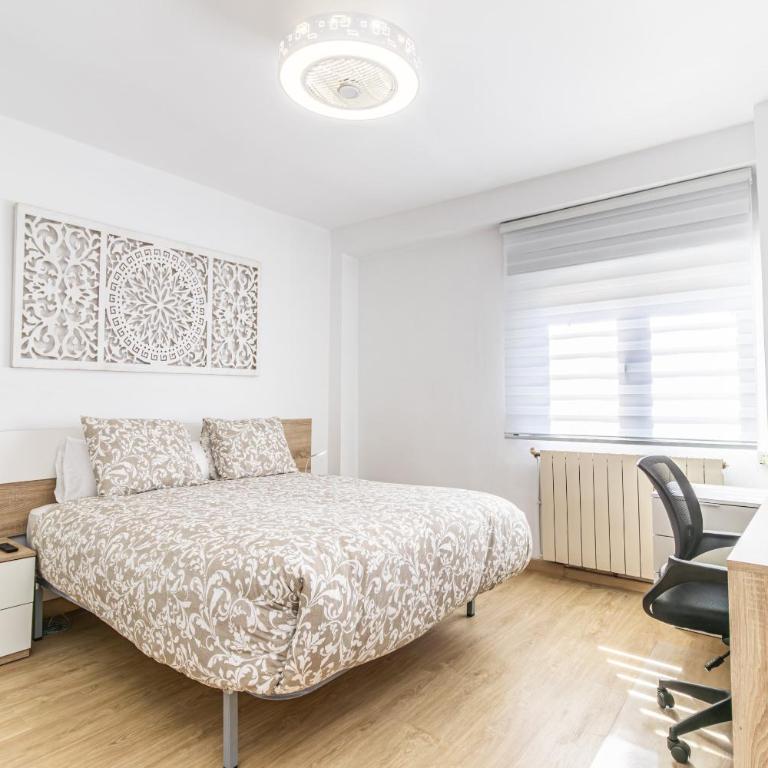 City Stay with 3 Bedrooms - Three-Bedroom Apartment - 19