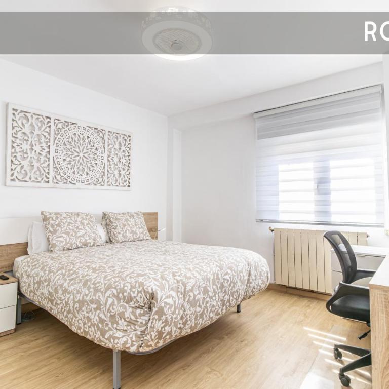 City Stay with 3 Bedrooms - Three-Bedroom Apartment - 17