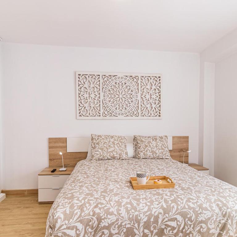 City Stay with 3 Bedrooms - Three-Bedroom Apartment - 21