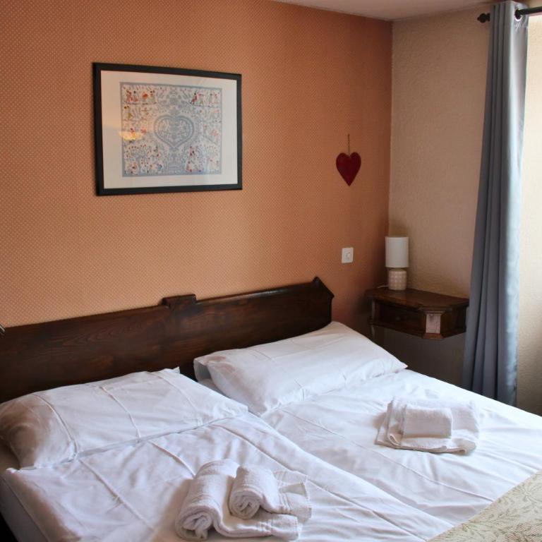 Hôtel Le Besso - Swiss Romantic Lodge Zinal - Kleines Zweibettzimmer - 5