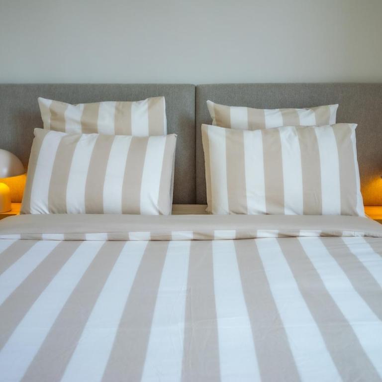#102 Heart of Vieil Antibes - Place Nationale-High-End Newly Renovated & Furnished Appartment - Appartement 2 Chambres - 2