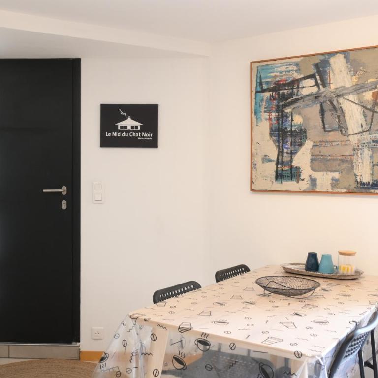 Le Nid du Chat Noir - Gîte La Maison Alvéole - Appartement - Vue sur Jardin - 7