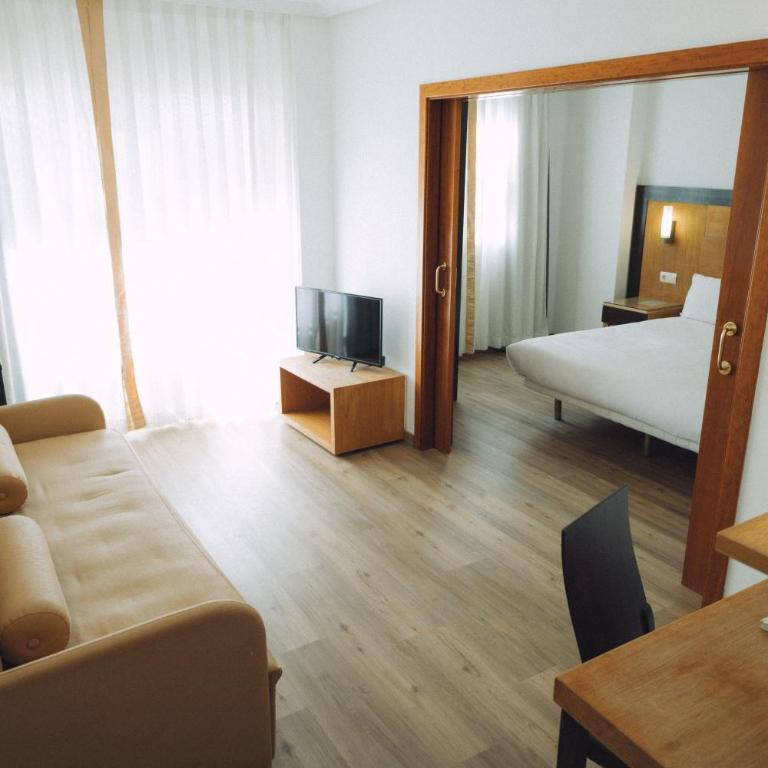 Hotel Bonalba Alicante - Habitación Familiar (2 adultos y 2 niños) - 1