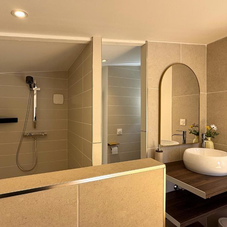 Villa avec jacuzzi & piscine - proche port & plages - Villa - 11