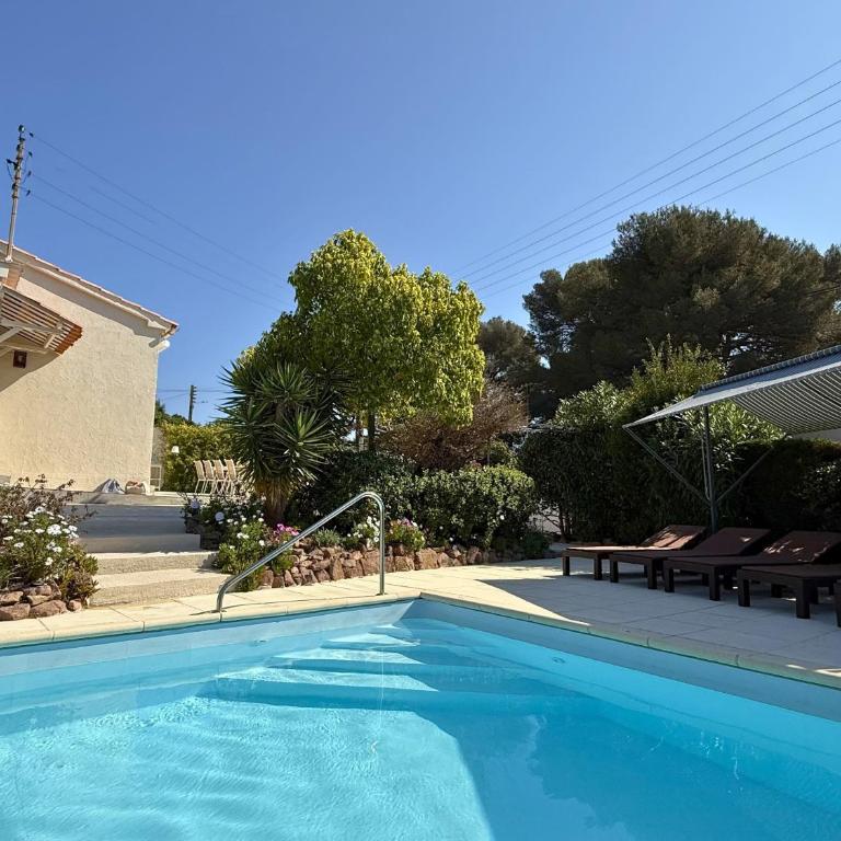Villa avec jacuzzi & piscine - proche port & plages - Villa - 32