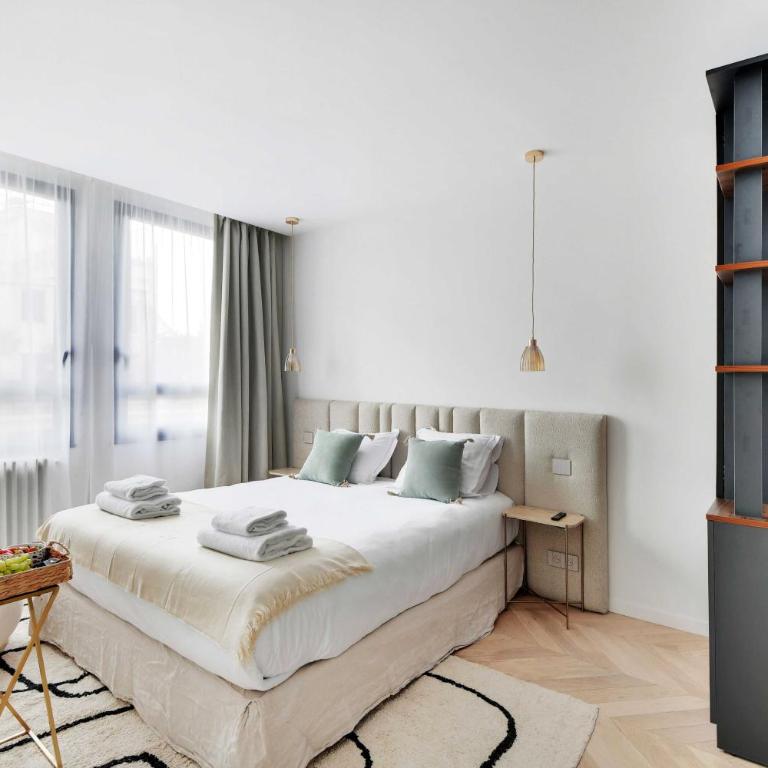 Elegant apartment - 3BR 8P - Arc de Triomphe - Three-Bedroom Apartment - 4