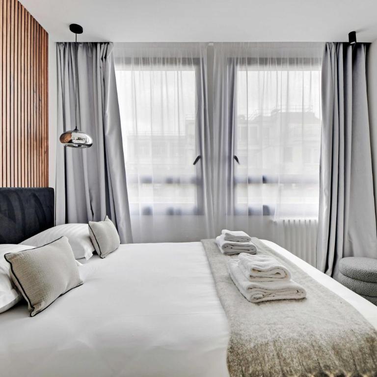 Elegant apartment - 3BR 8P - Arc de Triomphe - Three-Bedroom Apartment - 9