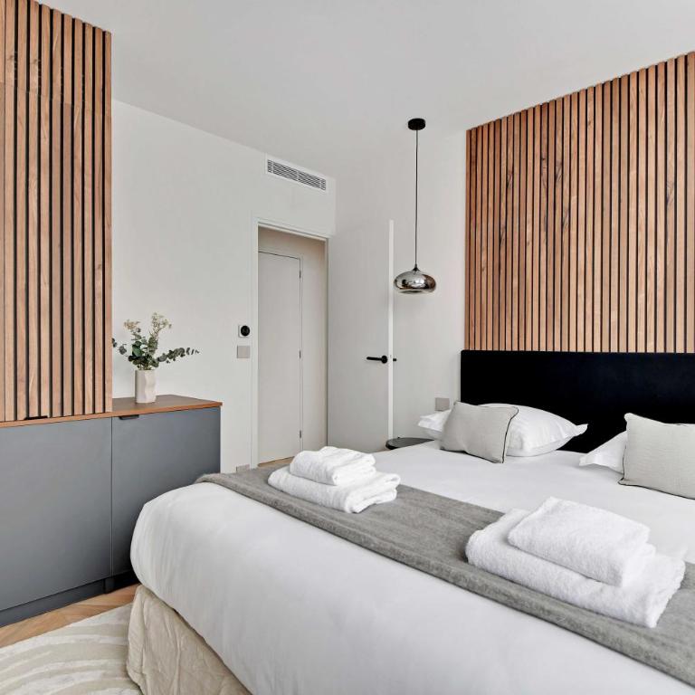 Elegant apartment - 3BR 8P - Arc de Triomphe - Three-Bedroom Apartment - 16