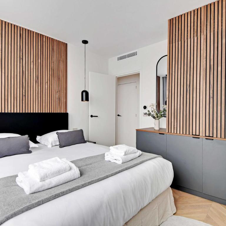 Elegant apartment - 3BR 8P - Arc de Triomphe - Three-Bedroom Apartment - 20