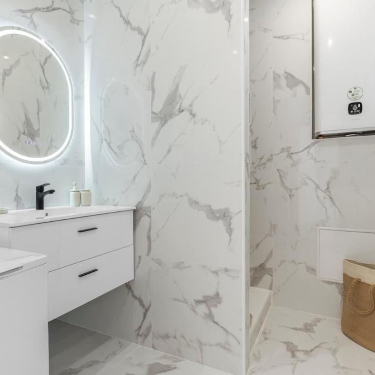 Roumanille - Superbe logement rénové proche plages et Palais - Appartamento con 2 Camere da Letto - 8