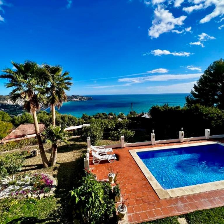 Villa Marietta, private pool villa with sea views and terrace, perfect for families and remote stays - Three-Bedroom House - 72