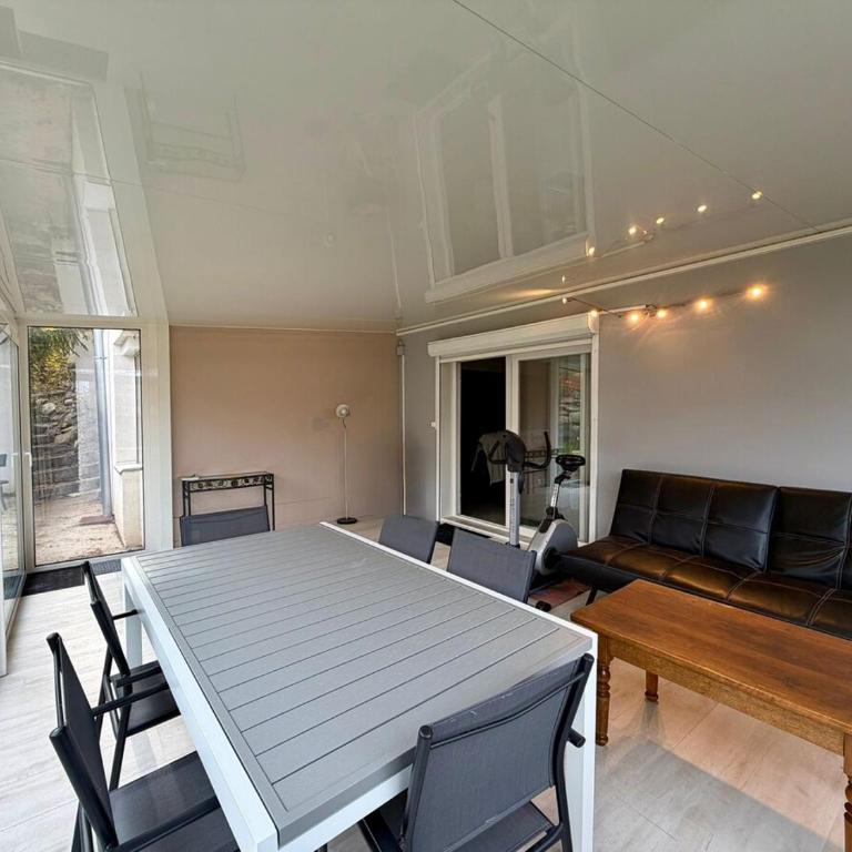 Charmant T3 avec jardin & véranda Idéal famille - Appartement 2 Chambres - 9