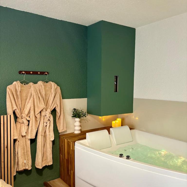 Relaxing studio with Balneo Spa - One-Bedroom Apartment - 24