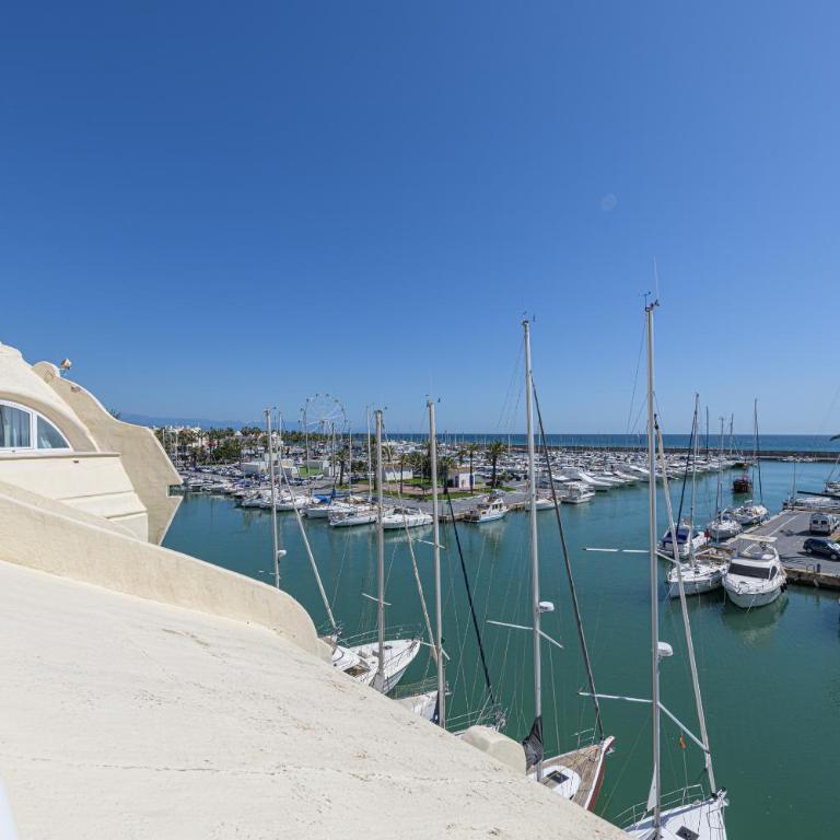 WintowinRentals Premium Apartment with Terrace and Stunning Views in Puerto Marina - Apartamento de 2 dormitorios - 72