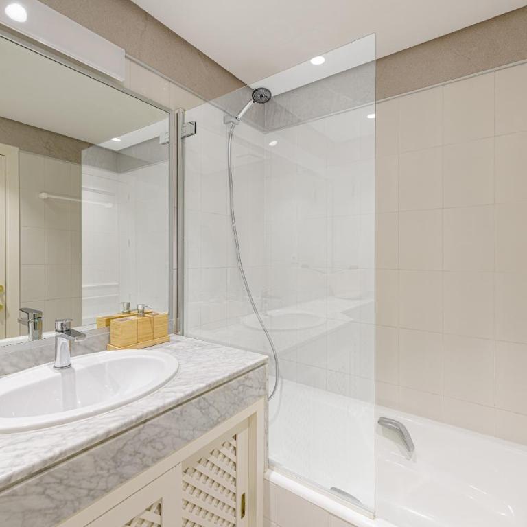 WintowinRentals Premium Apartment with Terrace and Stunning Views in Puerto Marina - Apartamento de 2 dormitorios - 45