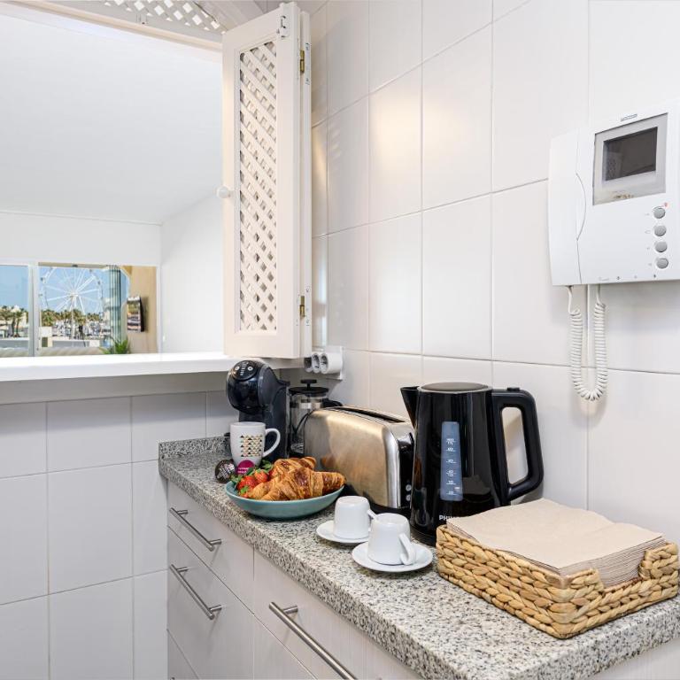 WintowinRentals Premium Apartment with Terrace and Stunning Views in Puerto Marina - Apartamento de 2 dormitorios - 24