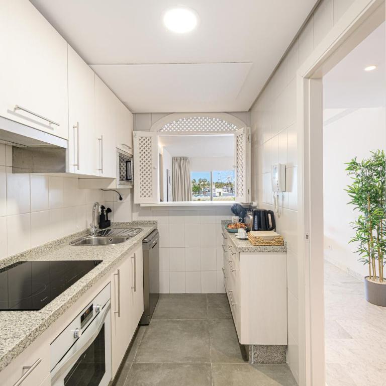 WintowinRentals Premium Apartment with Terrace and Stunning Views in Puerto Marina - Apartamento de 2 dormitorios - 22