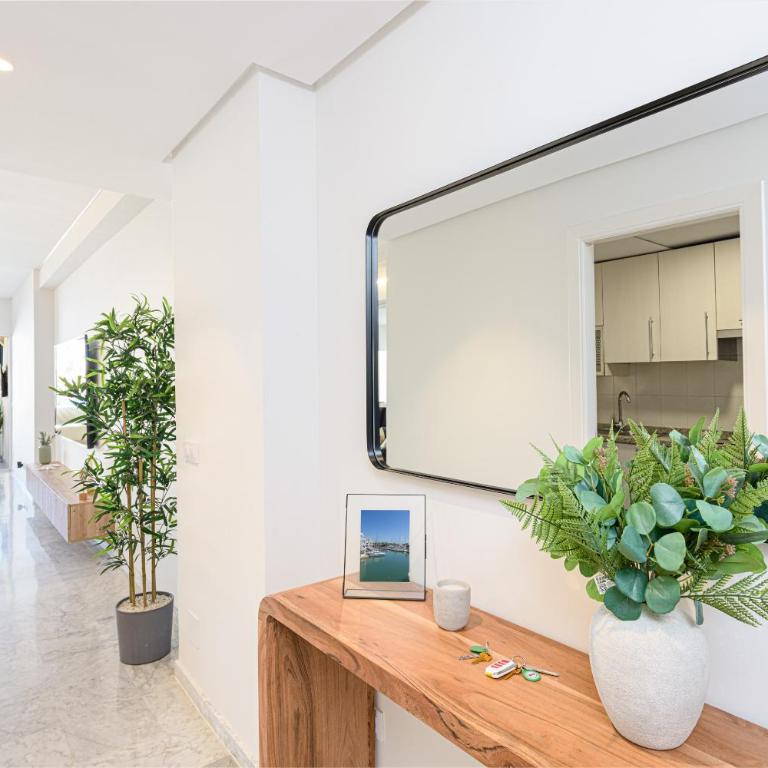 WintowinRentals Premium Apartment with Terrace and Stunning Views in Puerto Marina - Apartamento de 2 dormitorios - 20