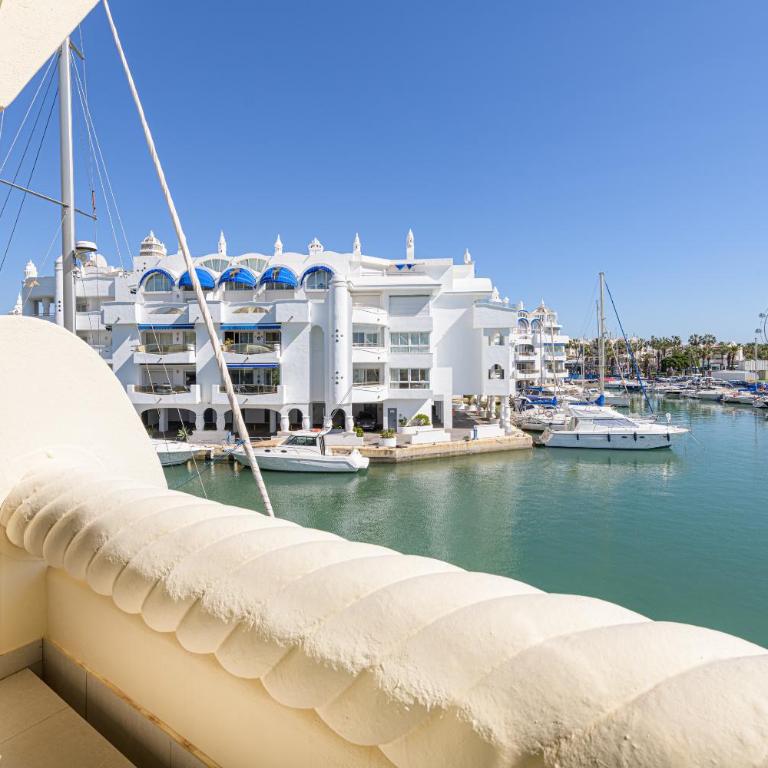 WintowinRentals Premium Apartment with Terrace and Stunning Views in Puerto Marina - Apartamento de 2 dormitorios - 17