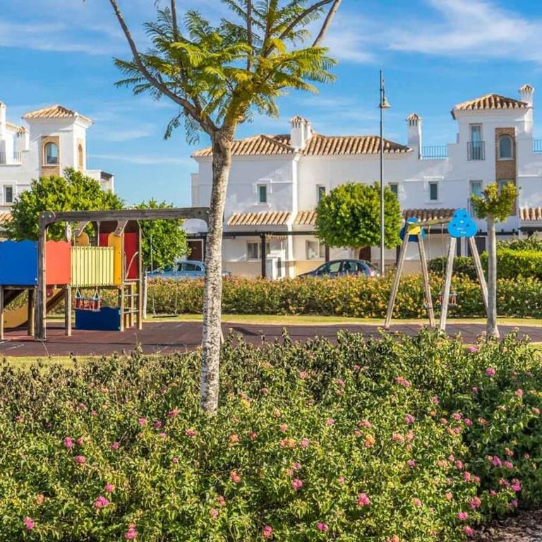 First Floor Apartment Near The Town Centre - AA511LT - Apartamento - 29