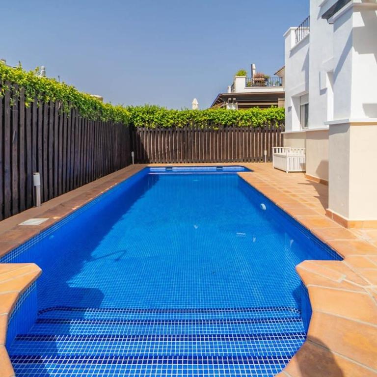 Villa with Private Pool - LO4LT - Villa - 4