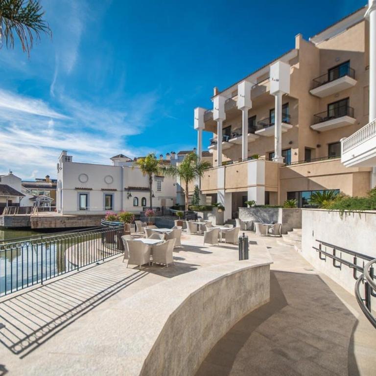 Villa with Private Pool - LO4LT - Villa - 80