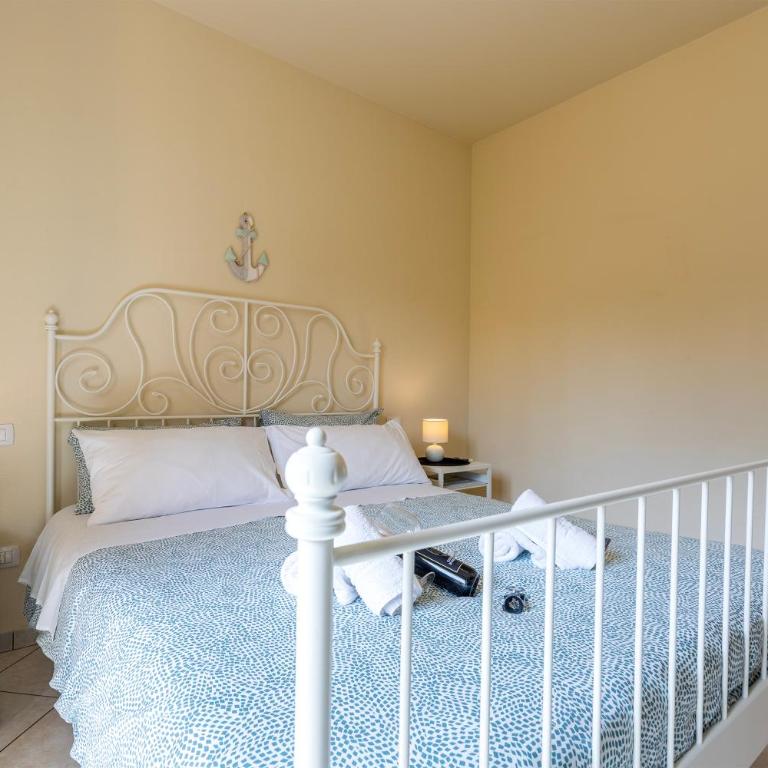 White Coral Rooms self check-in - Camera Matrimoniale con Balcone - 5