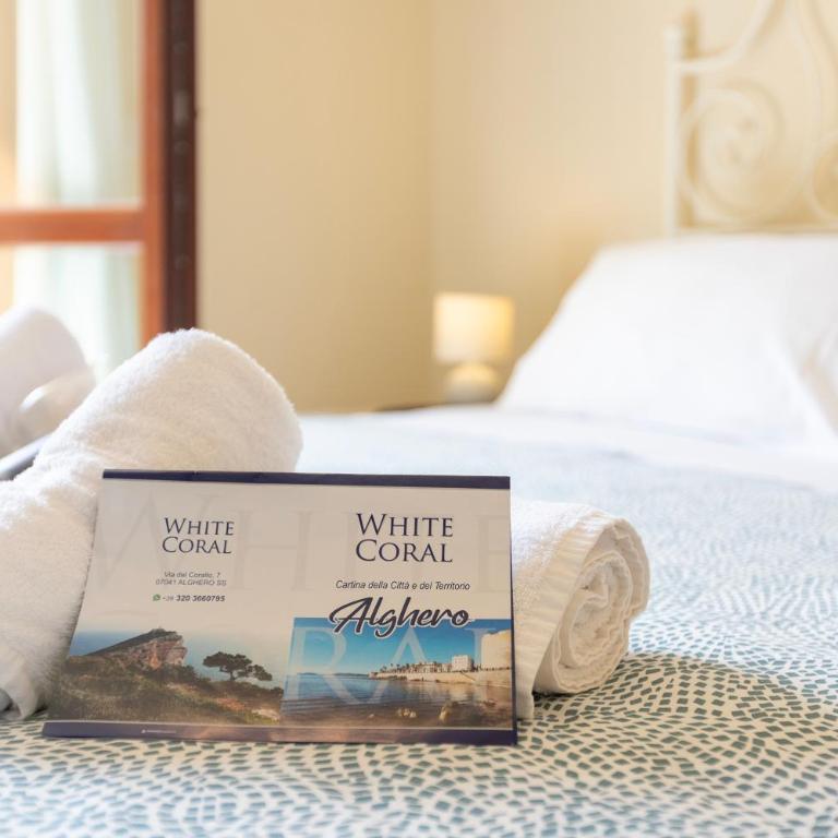 White Coral Rooms self check-in - Camera Matrimoniale con Balcone - 3