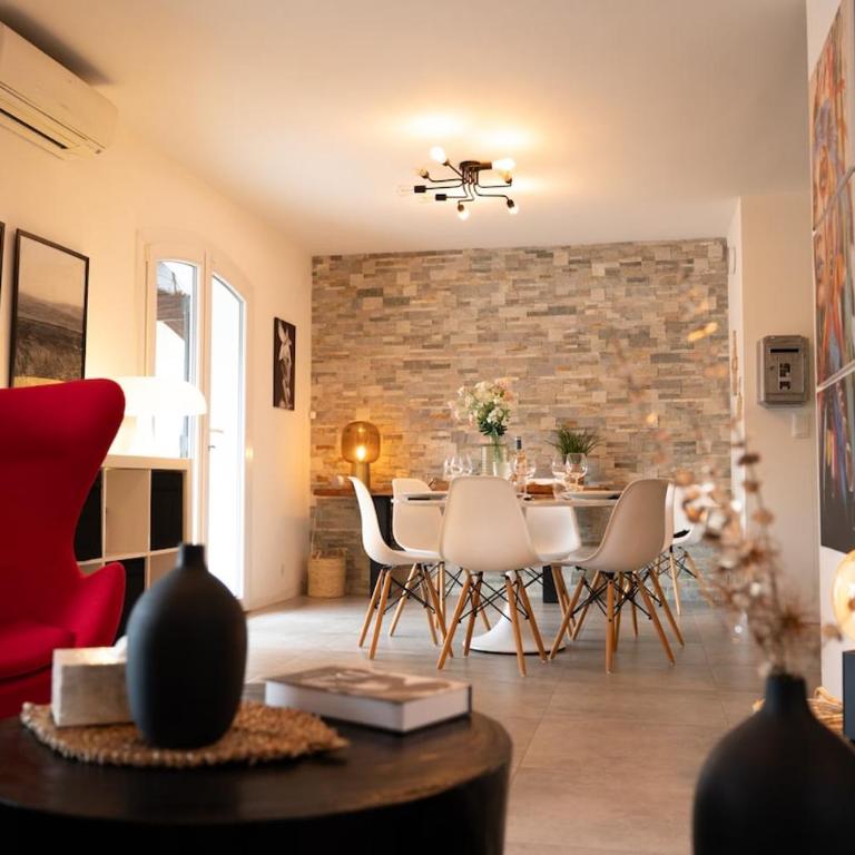 Belle maison familiale avec piscine à Six-fours - Maison 3 Chambres - 15
